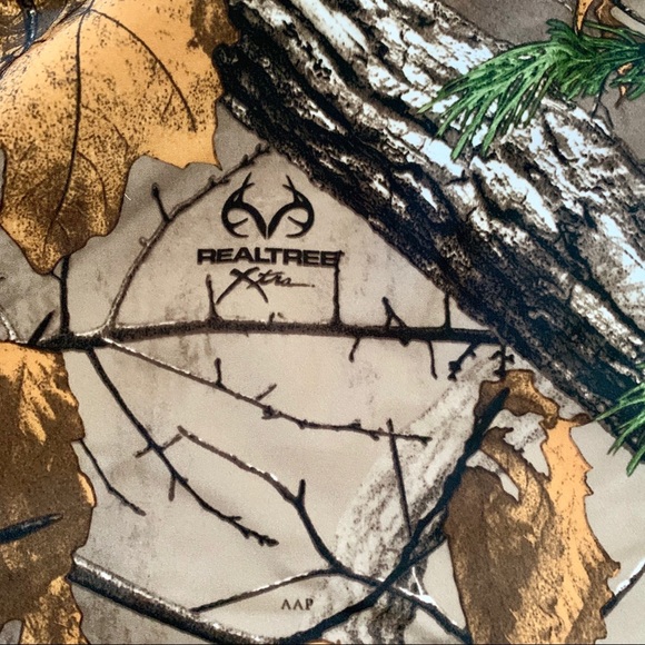 Men’s Realtree Hunting Board Shorts Sz. XL - Picture 2 of 3